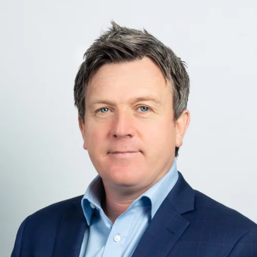 668b5846510bdea9ea5f9795 190827 Stephen Varty 4