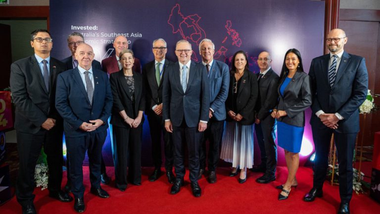 Albanese strengthens ties with ASEAN leaders at key summits in Laos