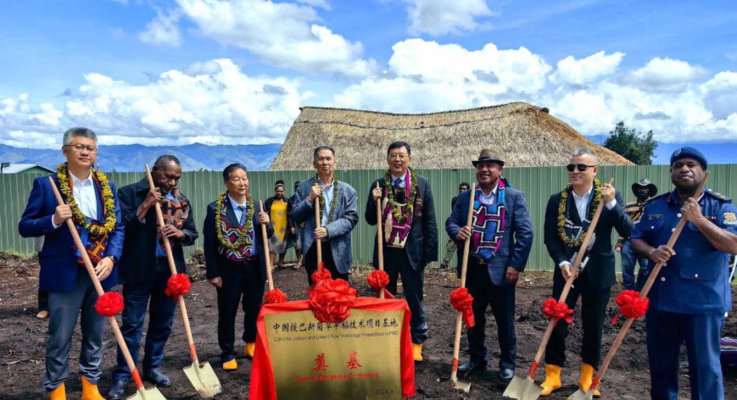 iMAGE: China Aid Juncao and Upland Rice Technology Project based in Goroka, PNG (Twitter/ChineseEmb_PNG)