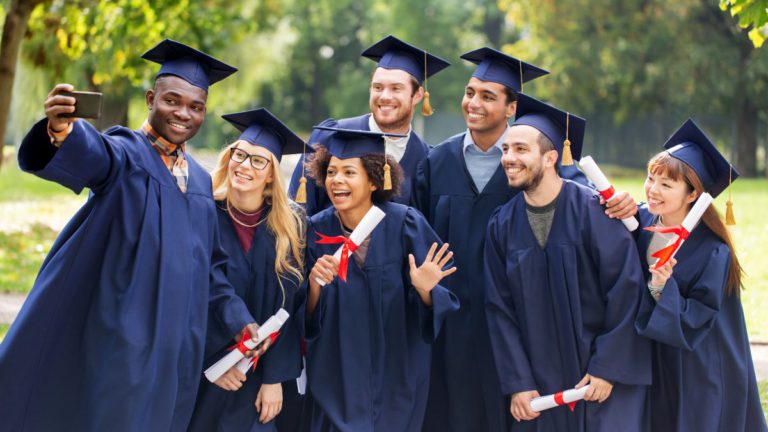 What happens if you have a HELP debt and kids? The missed opportunity in Labor’s plan to fix student loans