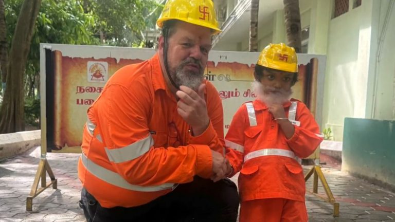 Aussie mine rescue hero Prof. Arnold Dix meets little Indian fan