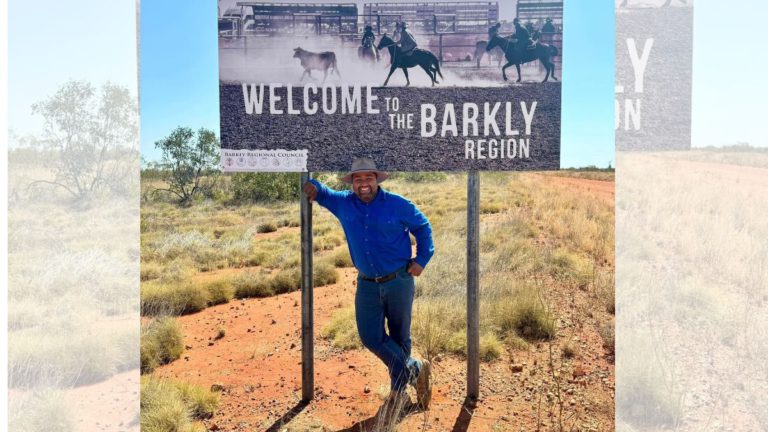 With popular vote, Sid Vashist elected as first Indian-origin Mayor of a Council in Northern Territory