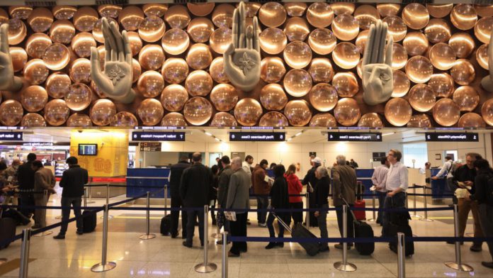 Representative image: Delhi Airport (Source: CANVA)