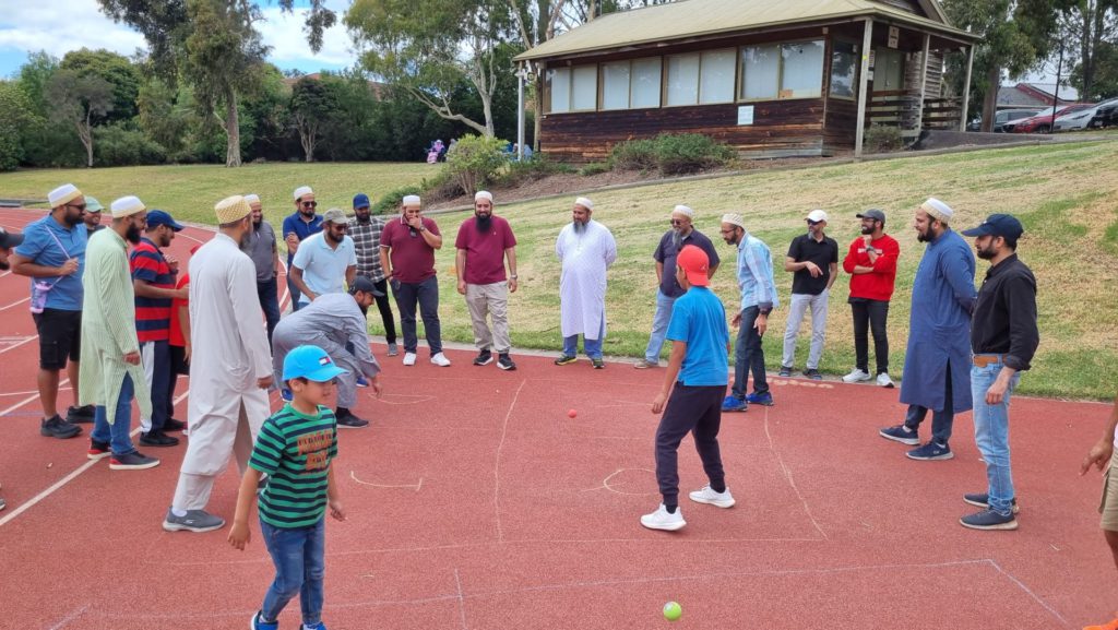 Melbourne Dawoodi Bohras Address Concerns of Mobile Phone Addiction among Children; Image Source: Supplied  