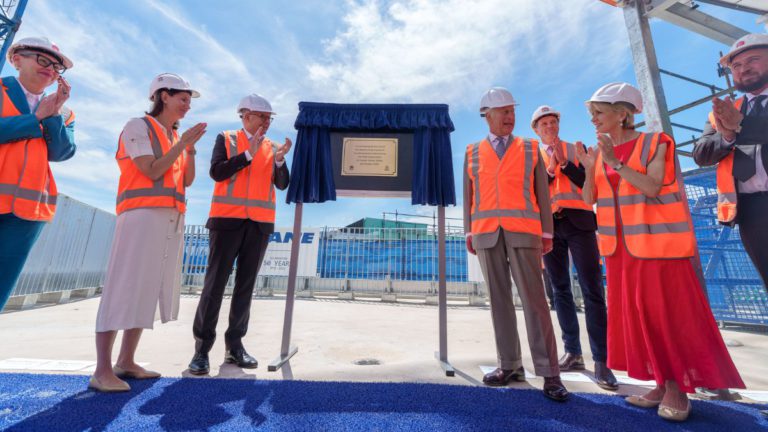 Albanese unveils $10,000 apprentice boost to tackle housing crisis