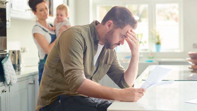 How having a baby makes it more likely Australian couples rely on the man’s income