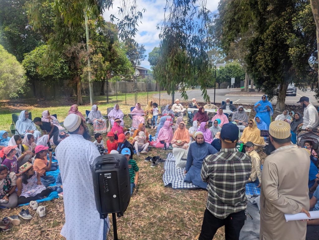 Melbourne Dawoodi Bohras Address Concerns of Mobile Phone Addiction among Children; Image Source: Supplied  