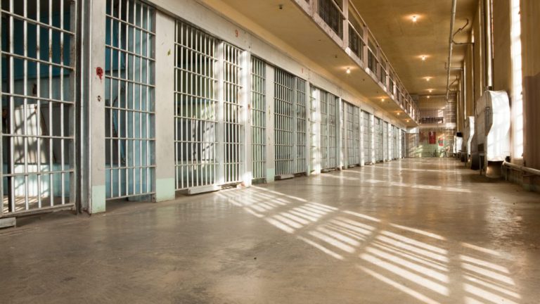 Melbourne man jailed for child abuse offences after online grooming investigation