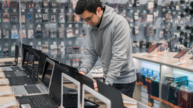 Selling your old laptop or phone? You might be handing over your data too