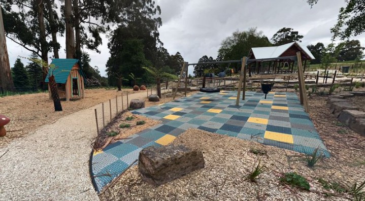 Mother’s heartfelt thanks after six-year-old son found safe following 16 hours lost in Dandenong Ranges 1 Screenshot 2025 04 20 200950 1