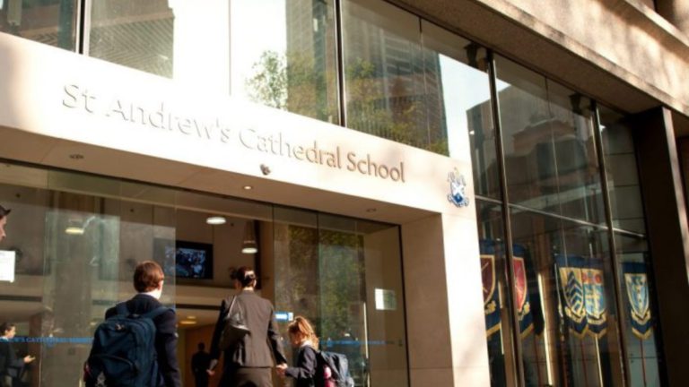 Threat sparks lockdown at Sydney school