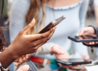 Your smartphone is a parasite, according to evolution