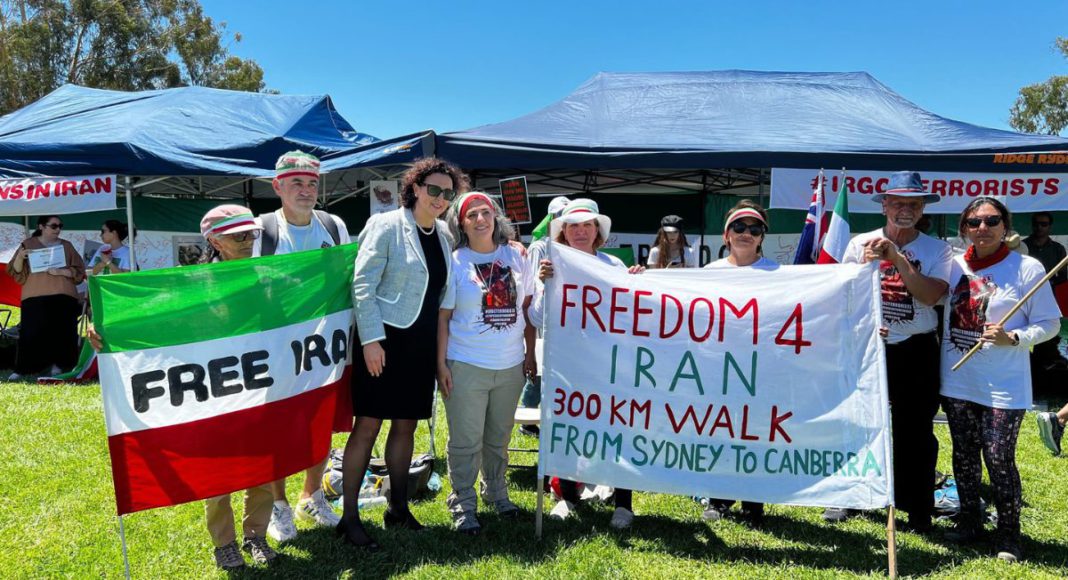 Iran freedom protest in Sydney: Image Source; X/@Mon4Kooyong