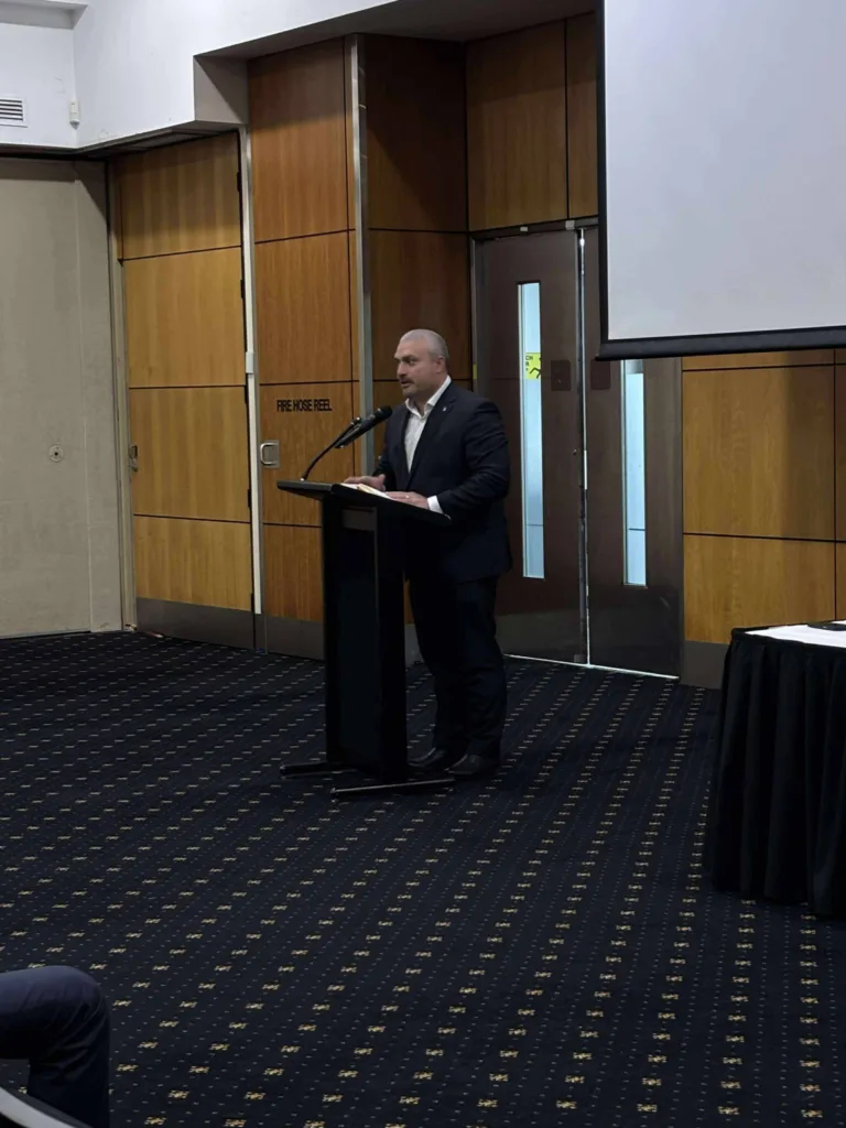 e2eaed07 7c4e 4183 a7e8 858692e11d26 768x1024 1 4