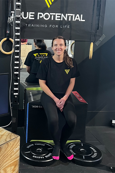 female 24 hour pull ups olivia posing 1