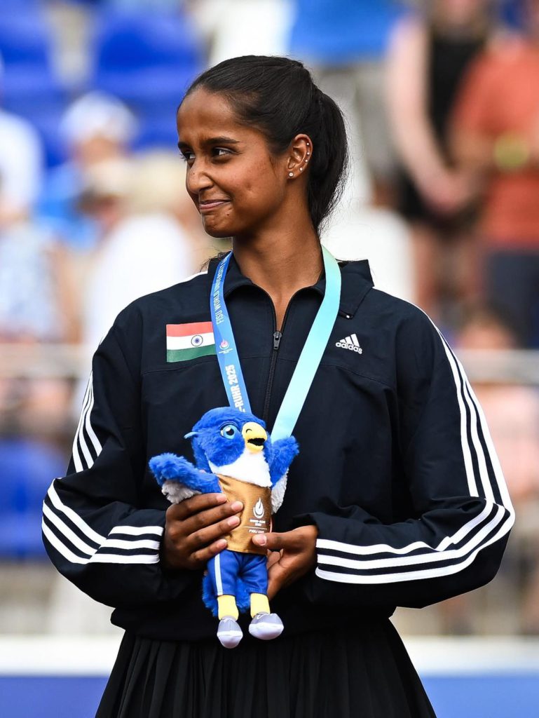 847aee6d 0552 4ee3 ac21 c59186c01c38 33