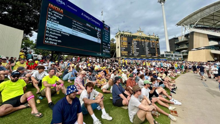 Sporting fever from cricket to footy drives Airbnb boom in Australia
