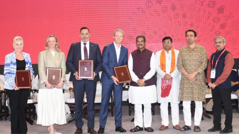 India welcomes Victoria University: first Australian uni to be granted licence for full-fledged campus