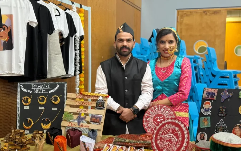 4K3I7F1 A couple in traditional Uttarakhand dress at Herala festival in Auckland jpeg 16