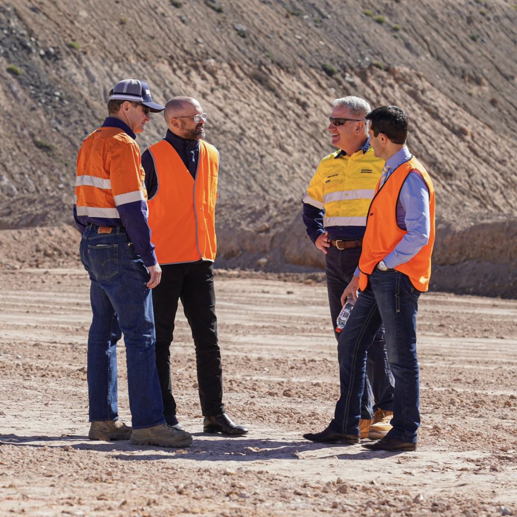 534714256 1141602591115571 8240810414370044238 n 18