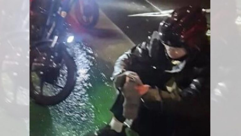 24-year-old delivery rider stabbed in Sydney, police launch manhunt