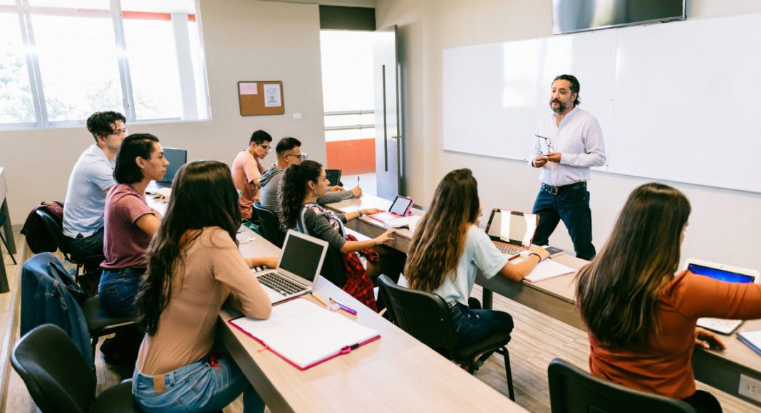 Representative image: College students (Source: CANVA)