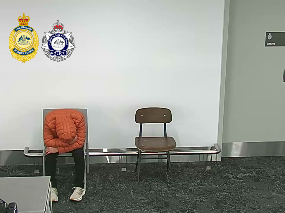 SA man charged with allegedly smuggling 500g heroin into Adelaide in a suitcase 4 2