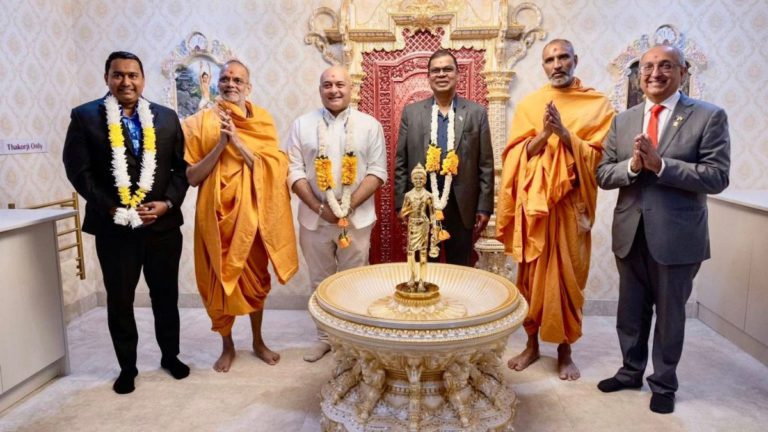 Fiji’s Deputy PM pays tribute to Gujarati contributions at BAPS Canberra Mandir
