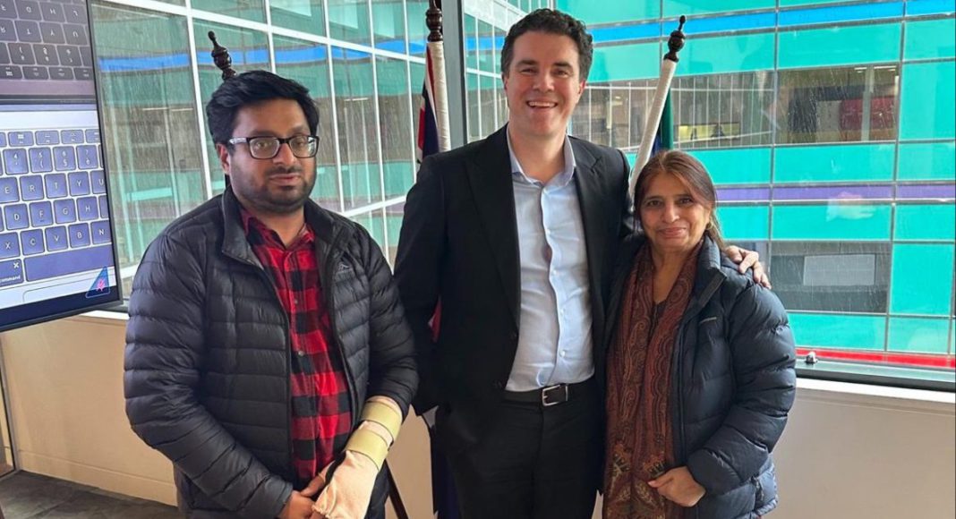 Saurabh Anand with Federal MP from Gellibrand and Special Envoy for Indian Ocean Affairs Tim Watts and his mother Nitin Anand (Image: The Australia Today)