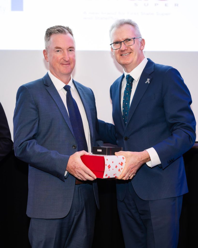 Two AFP officers honoured for bravery during Vanuatu earthquake rescue 1 541812236 1274259638073691 6453491717245946071 n 1