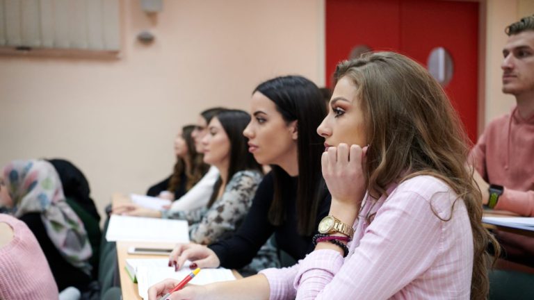 Some unis are moving away from in-person lectures. Here’s why that’s not such a bad thing