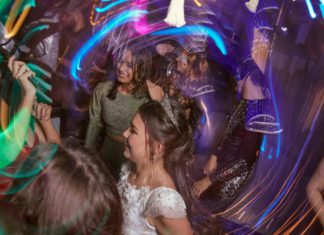 Young Aussies get new online guide on partying safely overseas