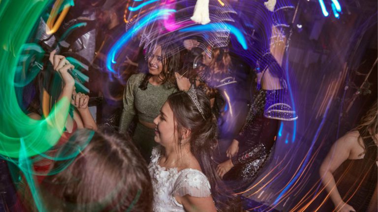 Young Aussies get new online guide on partying safely overseas