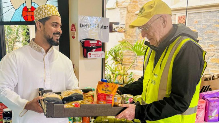 Dawoodi Bohras in Australia donate 1.6 tons of food to support OzHarvest