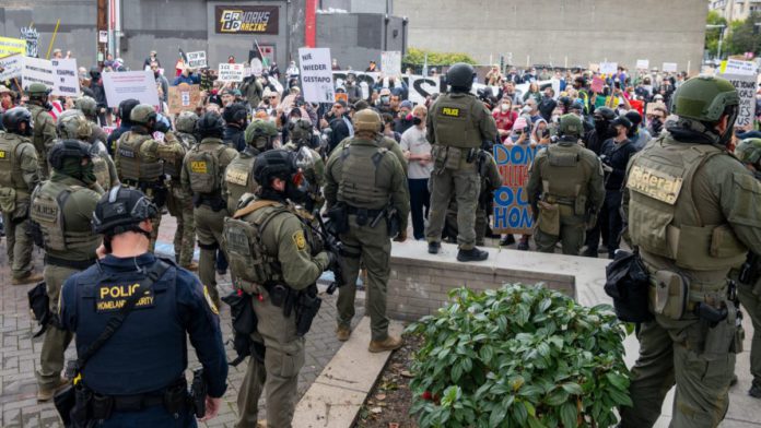 Image: American law enforcement officers in Portland (Source: DHS - X)