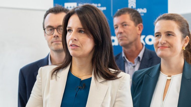 Thousands of migrants face visa uncertainty as New Zealand government pushes firms to hire locally