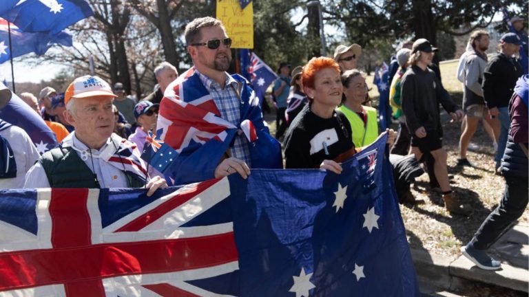 Why has support for One Nation surged since the 2025 federal election?