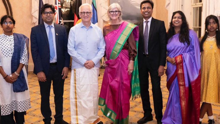 Governor-General celebrates Diwali with Indian-Australian community at Admiralty House