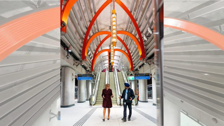 Melbourne commuters get an early Christmas gift from Premier Allan with Metro Tunnel opening