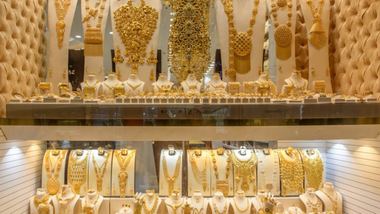 Rush to buy gold in Australia, prices hit record high ahead of Diwali