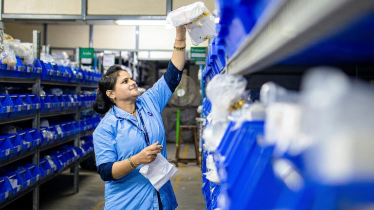 Victoria cracks down on assaults against retail, hospitality and transport workers