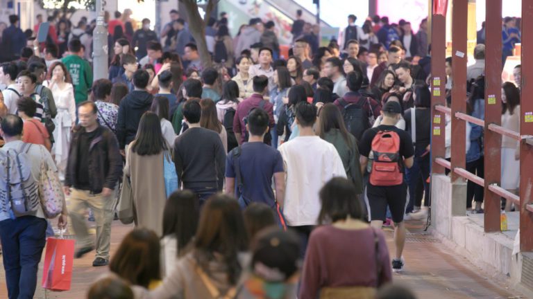 Yes, migration to Australia is up. But new figures show most migrants do not become citizens