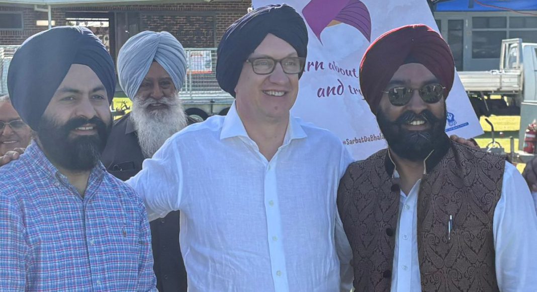 Image: Assistant Minister for Citizenship, Customs and Multicultural Affairs Julian Hill has praised the Sikh turban as a powerful symbol of equality and dignity during his visit to the Ellenbrook Multicultural Festival in Western Australia. (Source: X)