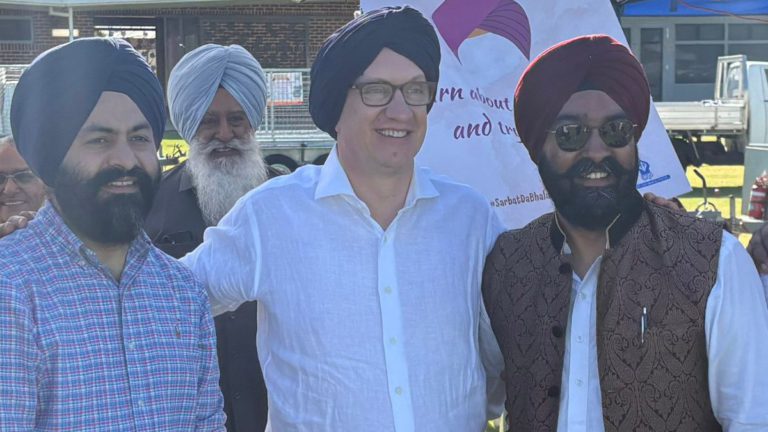 “A bit like our Aussie ‘fair go’”: Julian Hill praises Sikh turban at Ellenbrook multicultural festival
