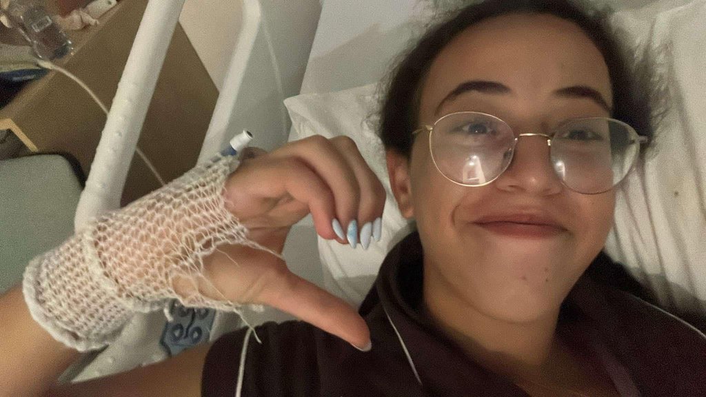 “Little superhero”: 14-year-old Chaya Dadon shields children in Bondi terror attack, urges Australians to ‘be the light’ 2 887aaf4080918892fb9915de782d876d796336f7 2