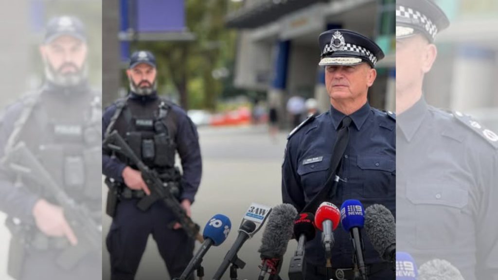 Specialist police with semi-automatic rifles to patrol MCG for Boxing Day Test 1 Copy of Untitled 1200 x 675 px 2 1 13 1