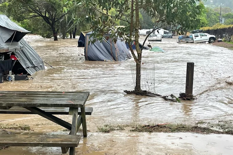 37c251d4b719e395edfe0ad26877e660fbdd6a05 2