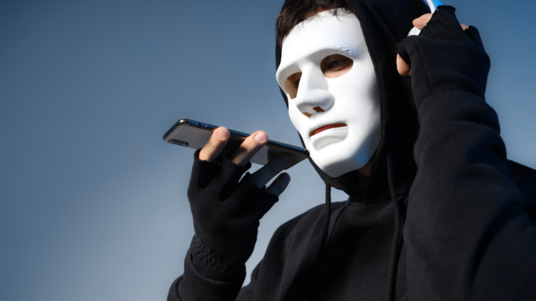 Scammers pose as ‘saviours’ to steal millions from Aussies in escalating phishing attacks