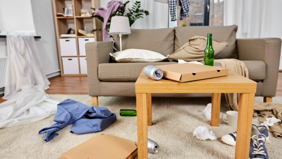 Representative image: Messy house (Source: CANVA)