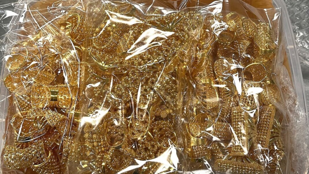 Image: Seized gold (Source: ABF)